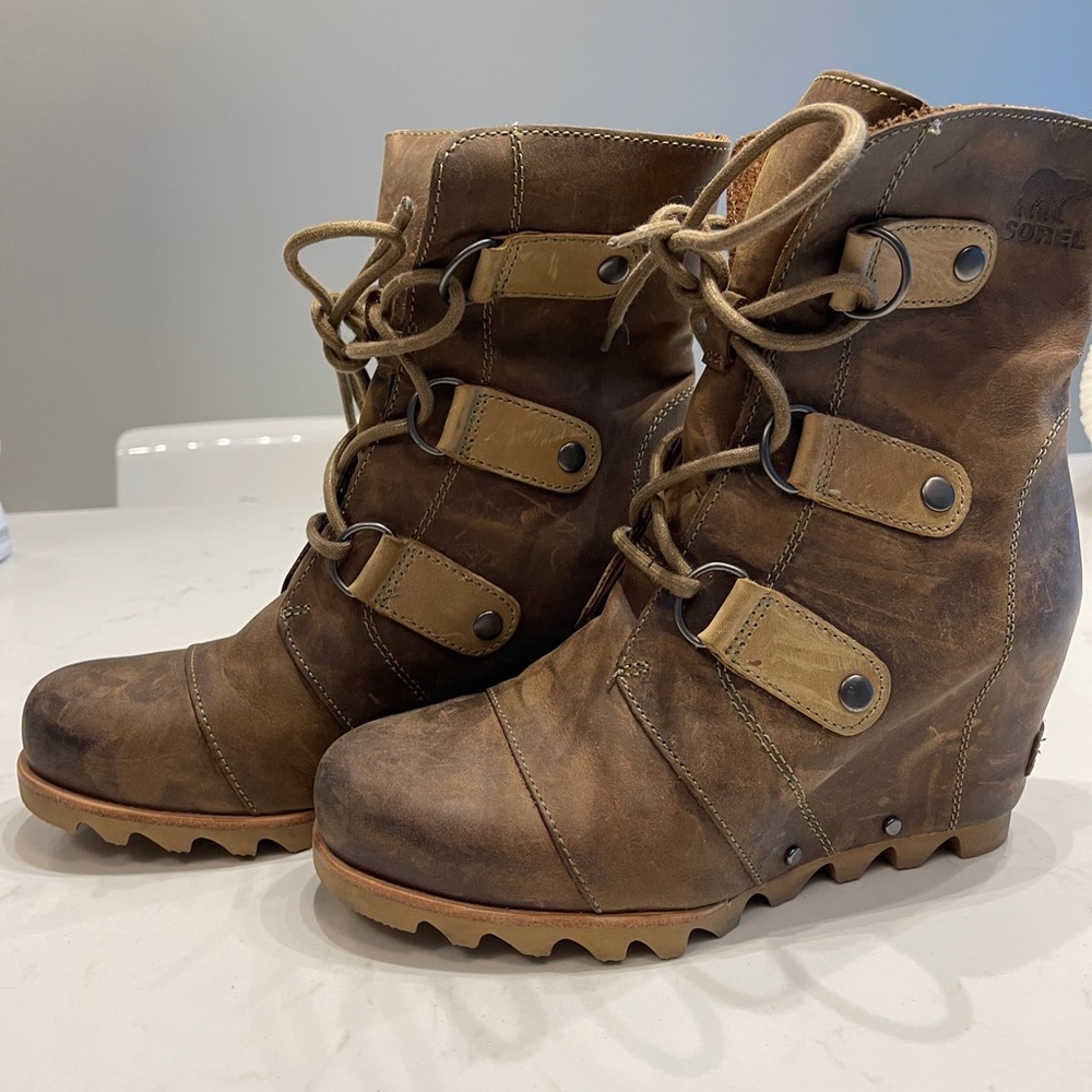 Sorel Joan of Arctic II Wedge Boots Women Sz 6